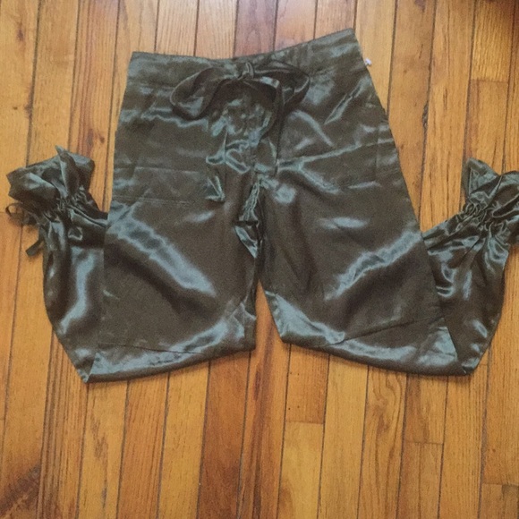 Pants - Picture 2 of 4